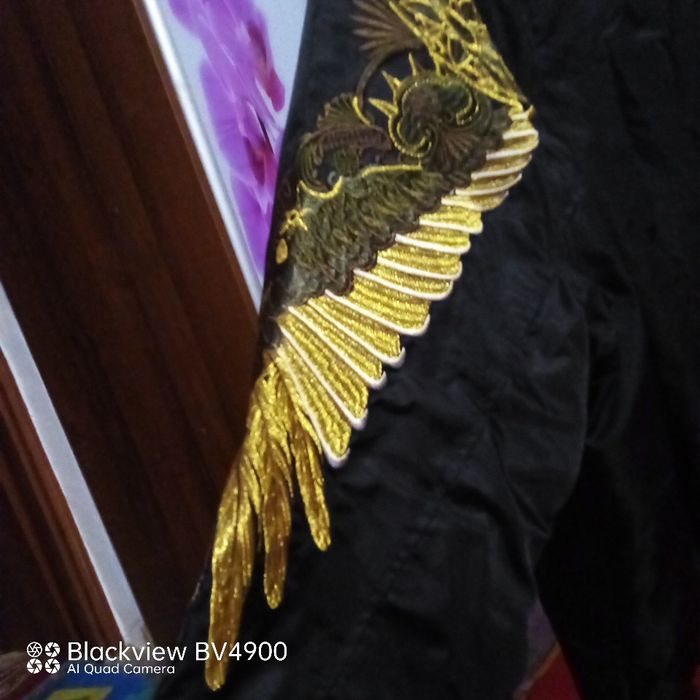 Бомпер куртка з крилами бомбезна!