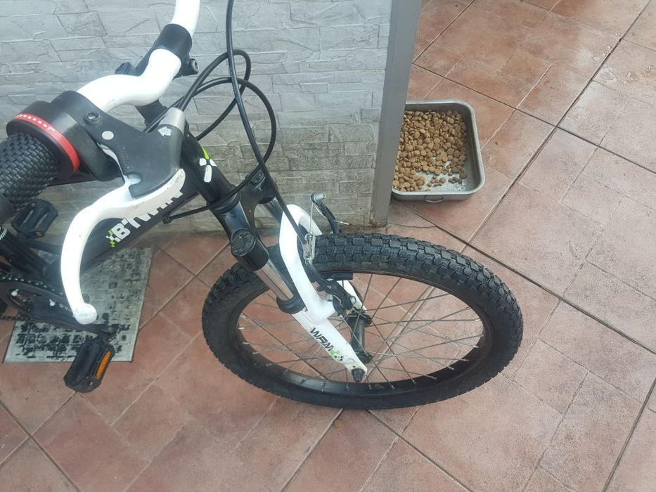 Bicicleta roda 20 com revisão feita tudo a funcionar