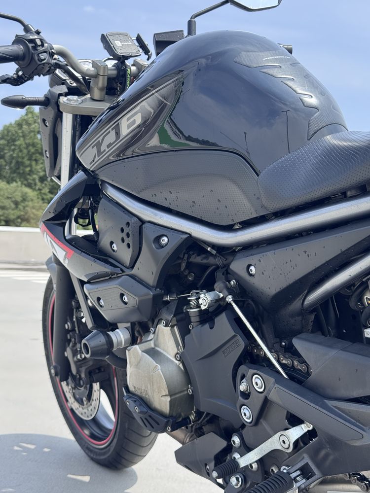 XJ6 moto muito nova moto de pista