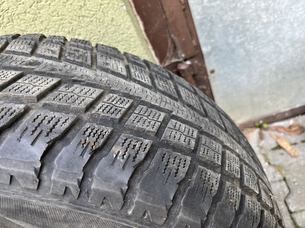 Сталевий диск з Резиною 225/65 r17