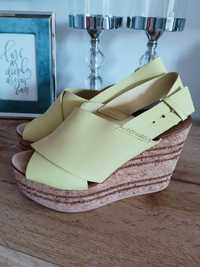 Sandały Zara koturna 37 żółte