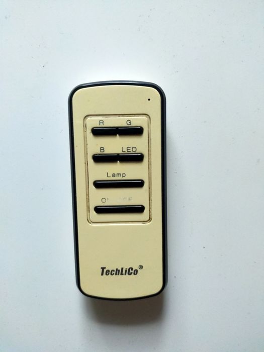 Żyrandol ledowo żarówkowy