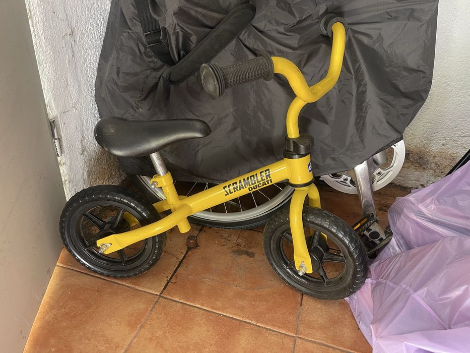 Bicicleta de equilibrio chicoo