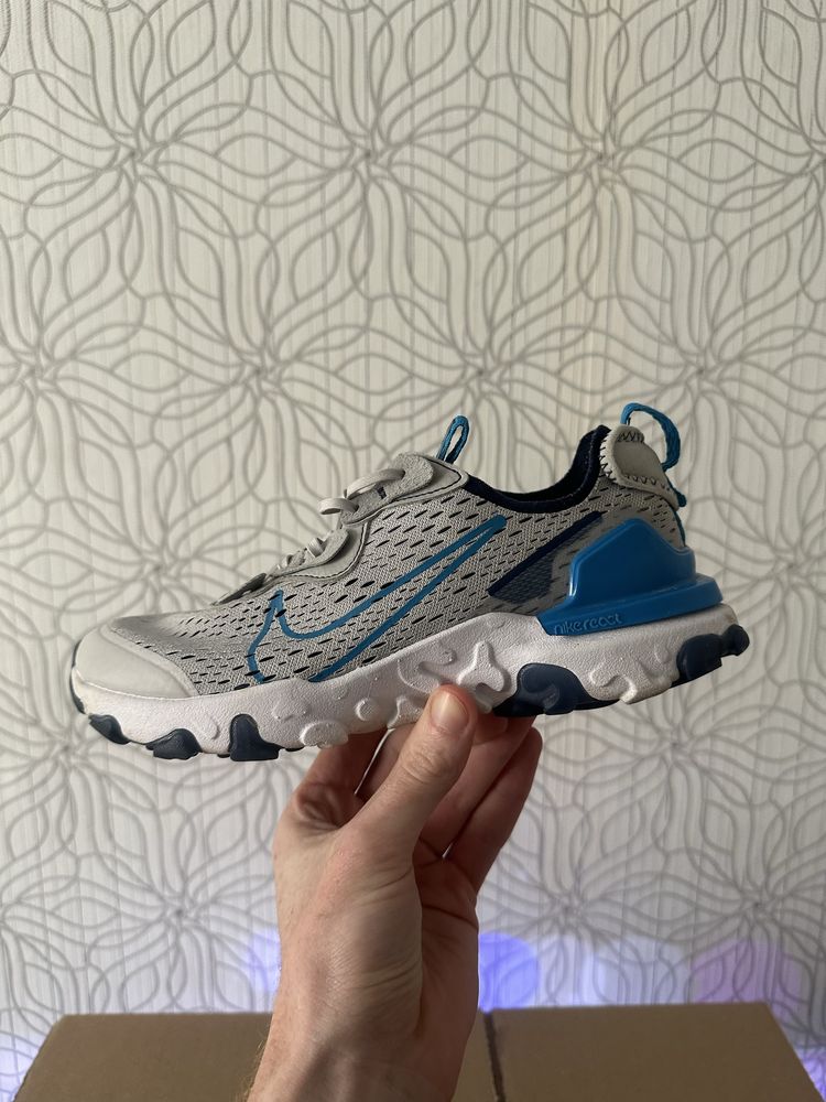 Кросівки Nike React Vision 37.5 р.