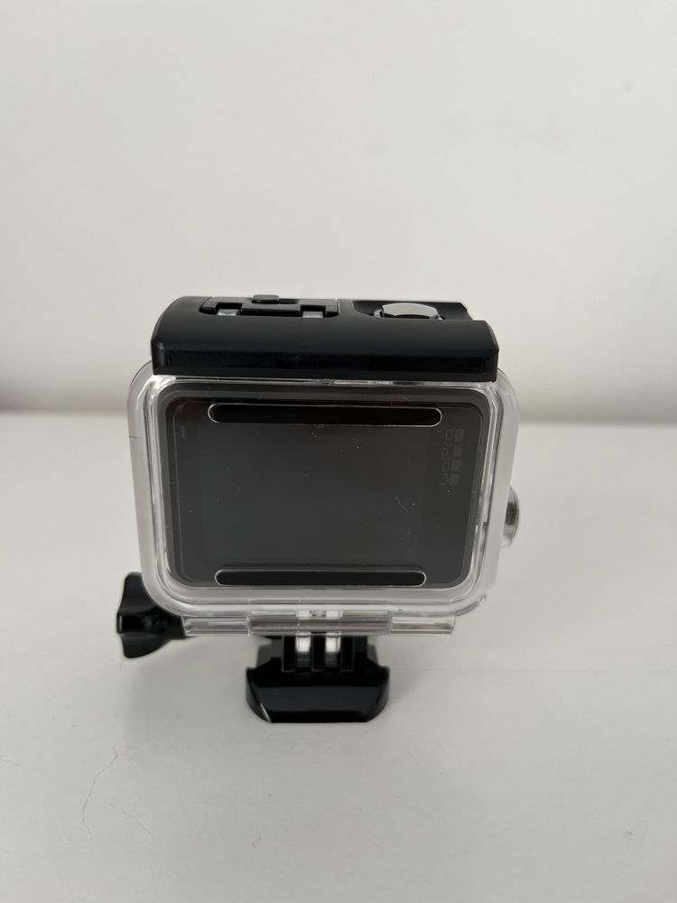 Gopro Silver 7 com caixa estanque e suporte de peito