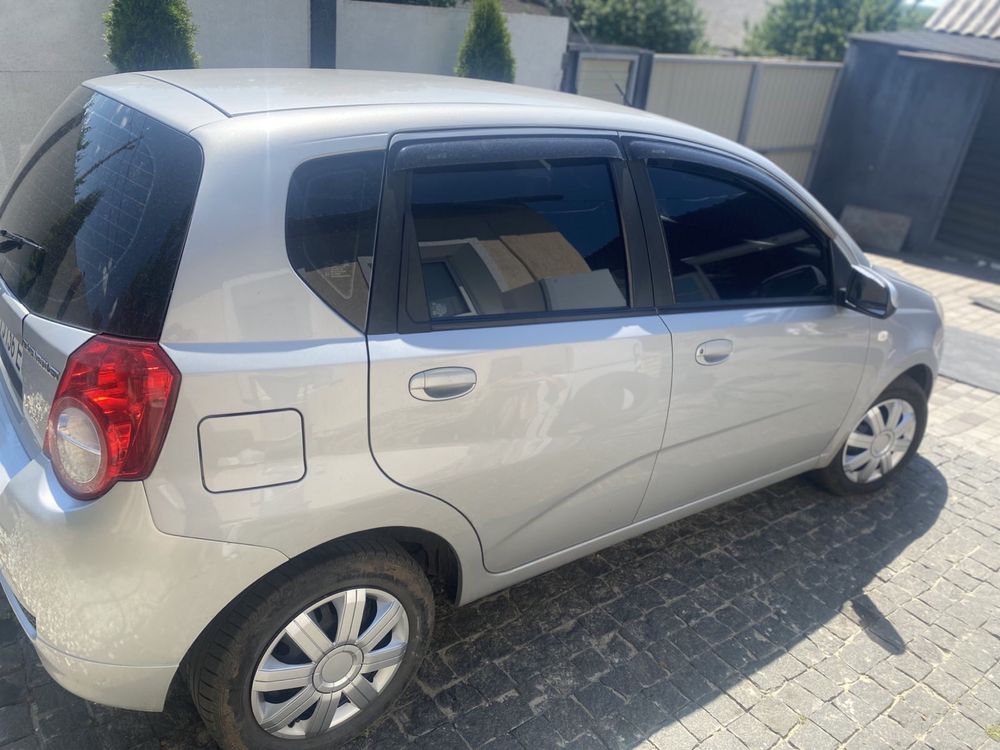 продам Chevrolet Aveo 1.4 2009 газ-бензин