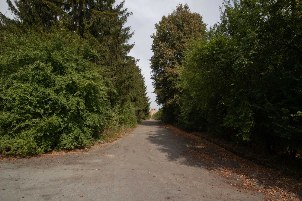 Продам виробничо-складський комплекс, с.Великі Межирічі.