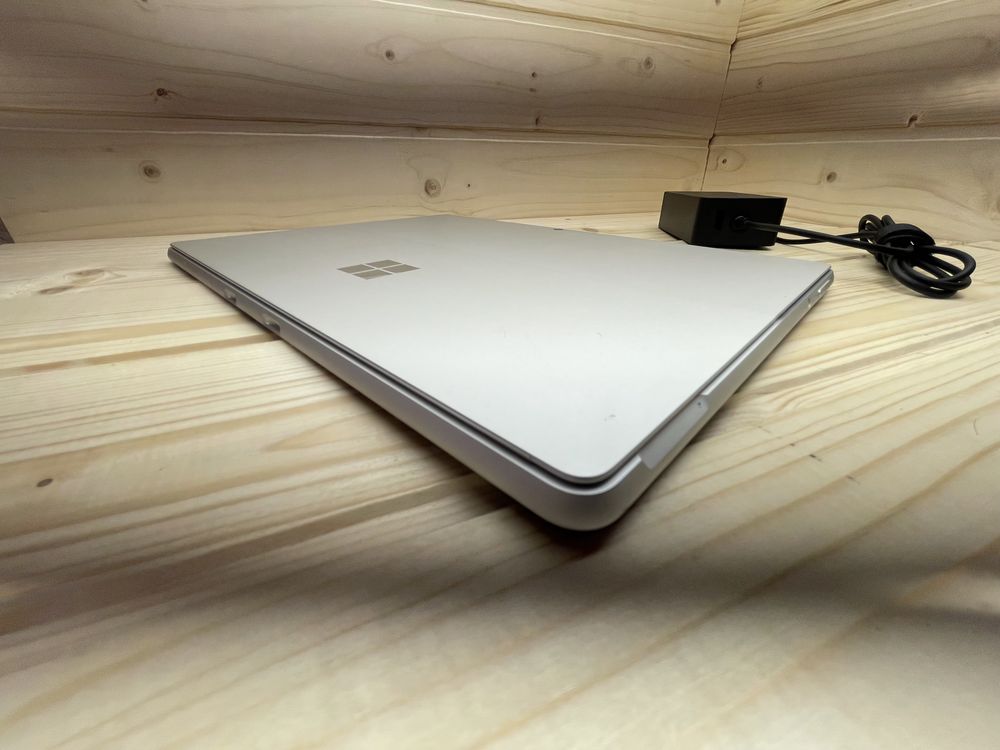 Surface 8 pro 8/256 gb
