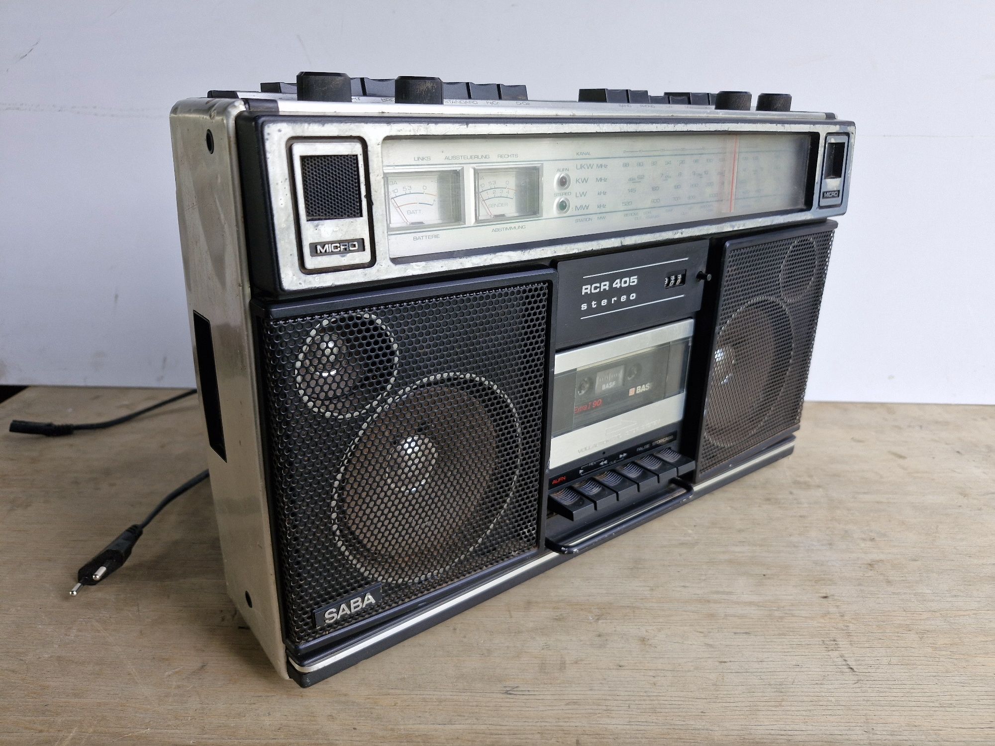 Stary Radiomagnetofon SABA RCR 405