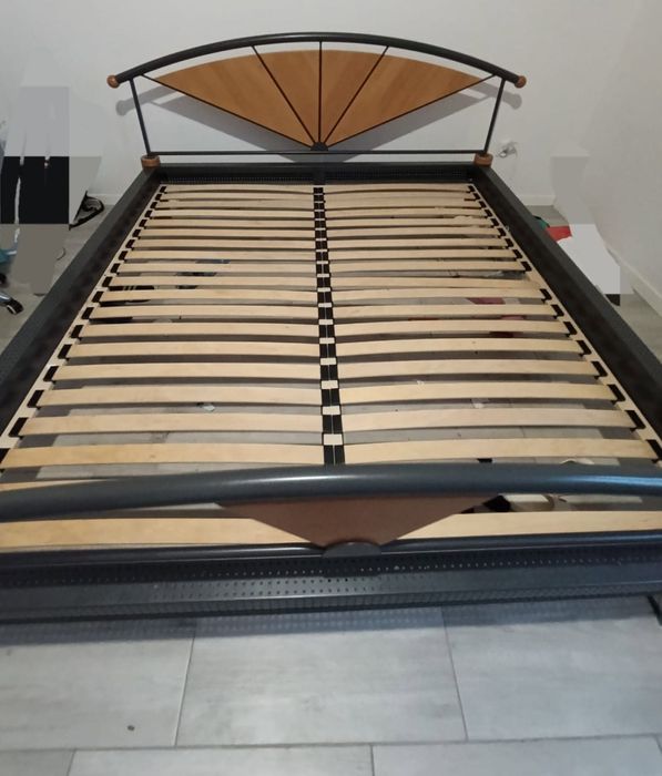 Rama Łóżka małżeńskiego