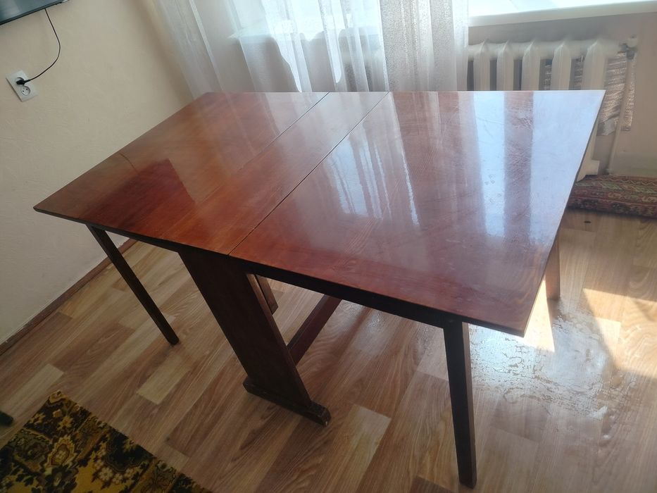 Стол-книжка 1,6 х 0,9м