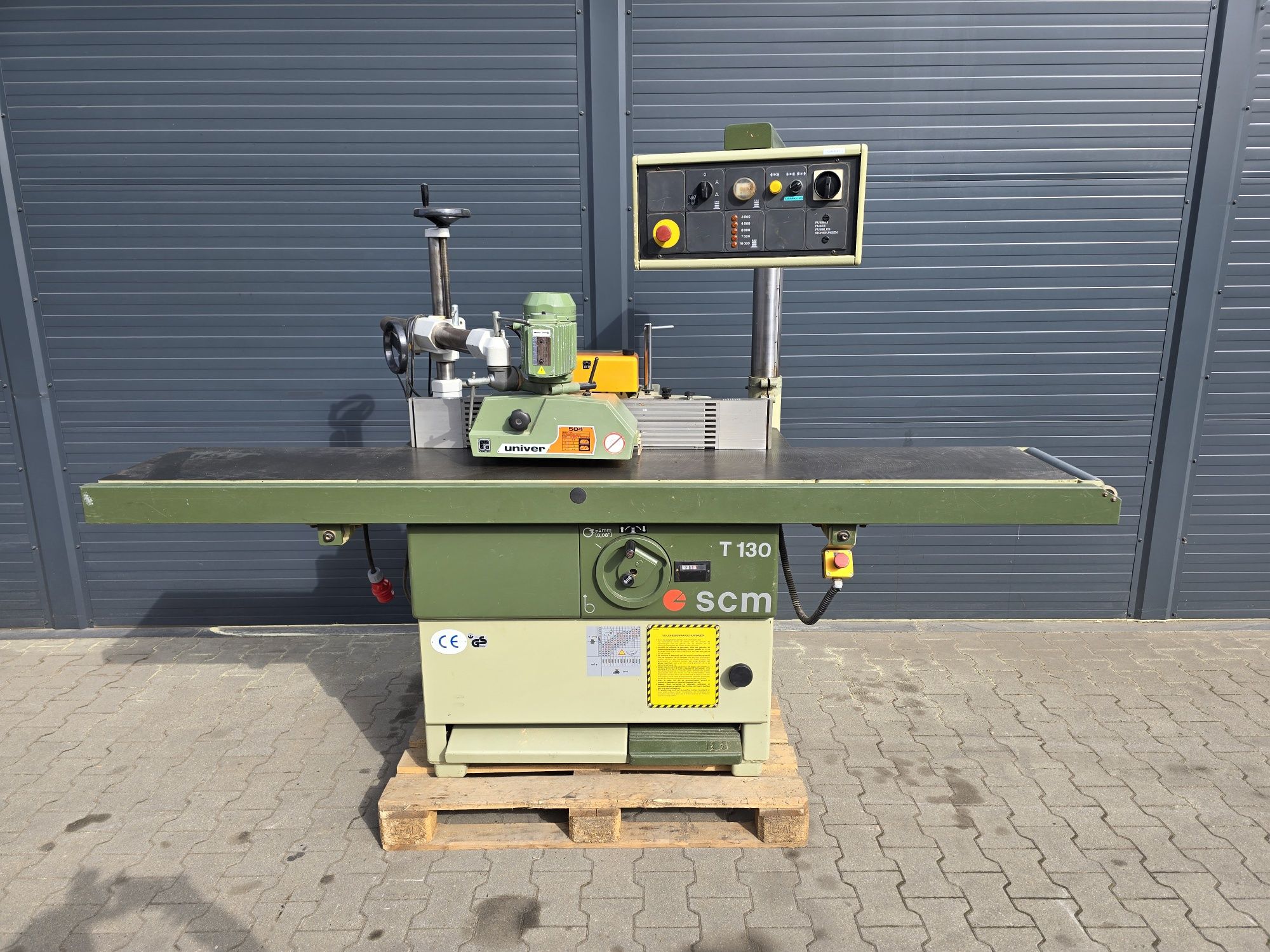 Frezarka dolnowrzecionowa SCM T130