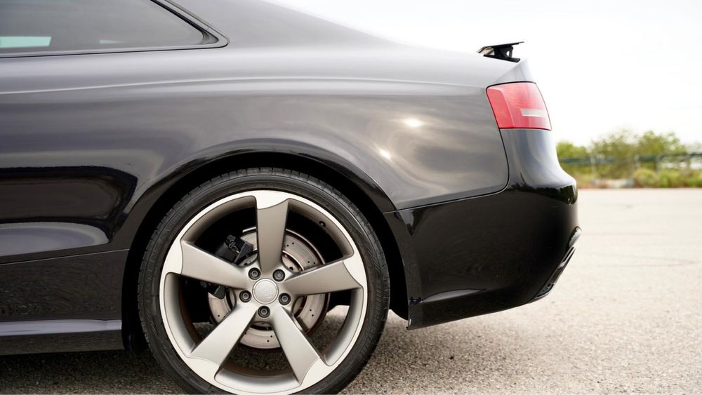 Audi RS5 4.2 v8 450 cv
