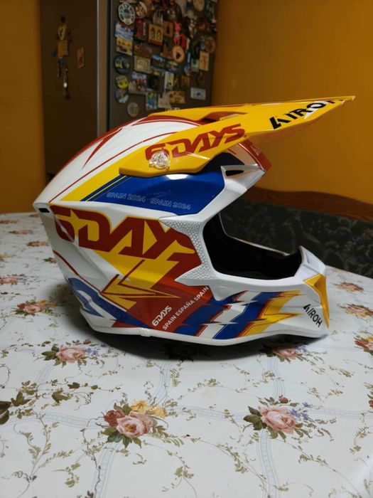 Kask 6 days Airoh!  Nowy! Google gratis! Rozmiar M wraaap
