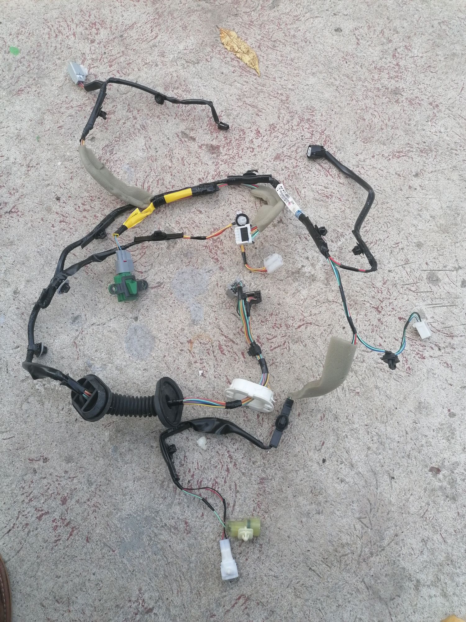 Suzuki Swift mk8 instalacja drzwi przednie prawe wersja 5 drzwiowa