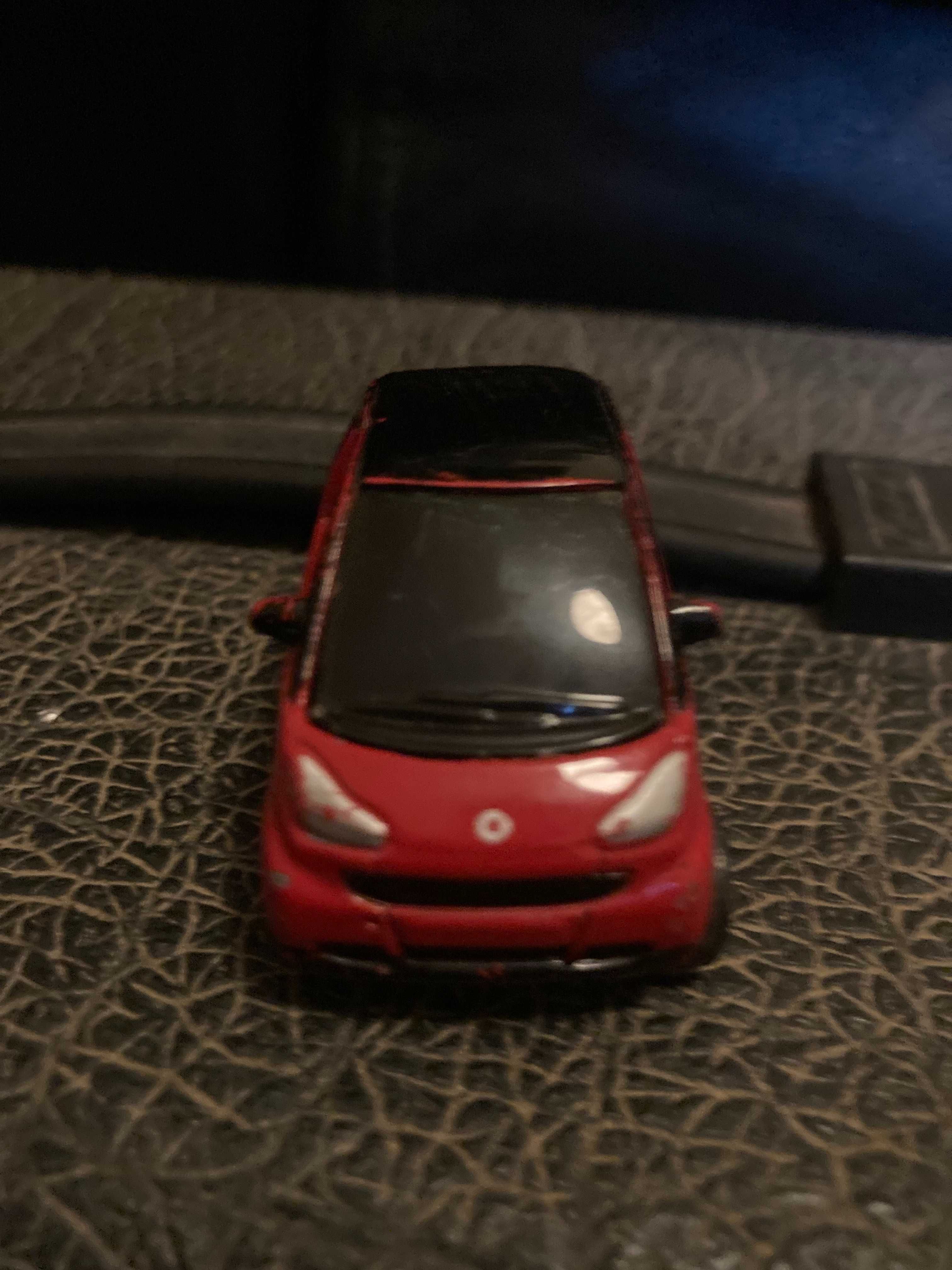 Miniatura SMART FORTWO - John World MAISTO ESCALA 1:64 Carrinho.