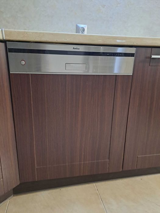 Meble kuchenne ze sprzętem