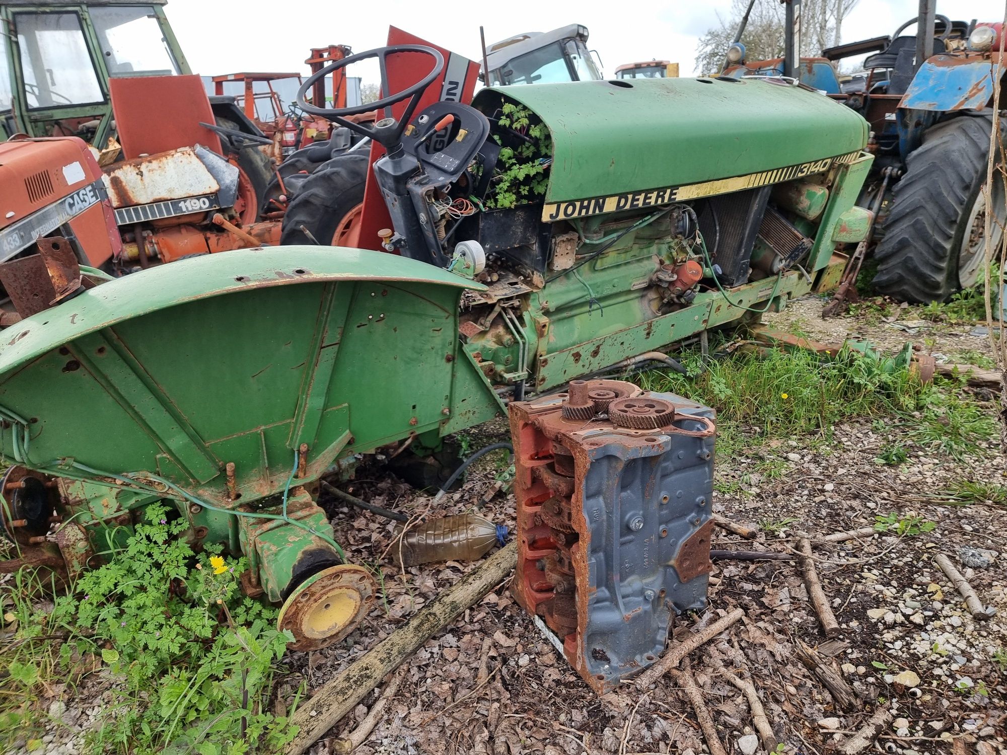 Trator John Deere 3140 para peças