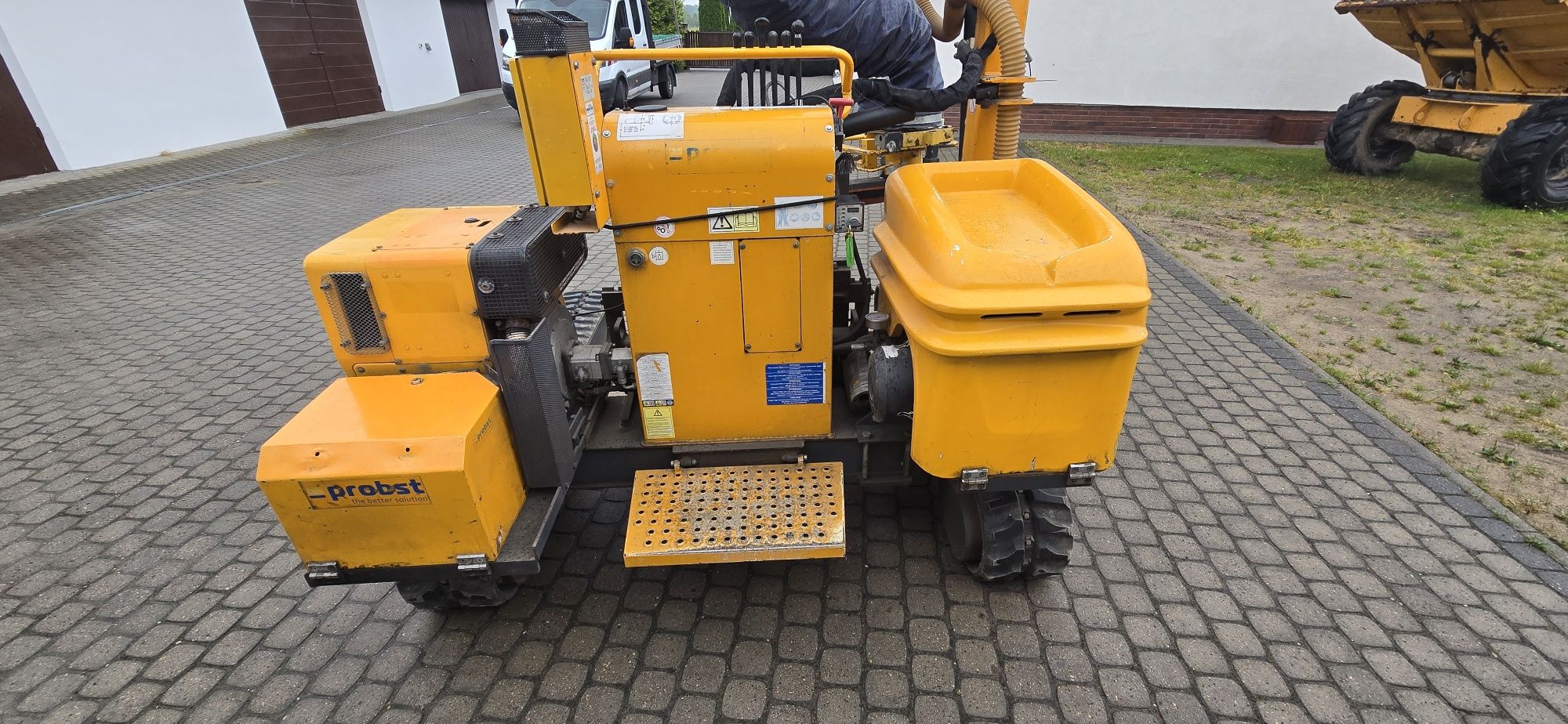 Układarka krawężników, płyt Probst tm 150 transmobil