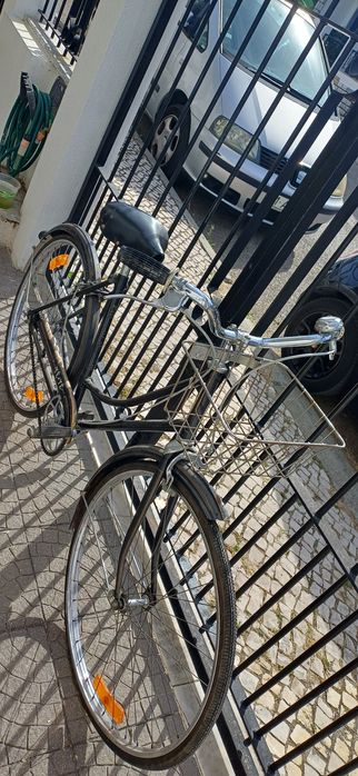 Pasteleira senhora yé yé modelo sport