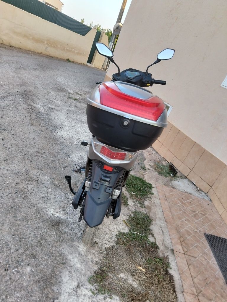 Mota eléctrica excelente estado