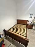 Vendo cama de casal usada em otimo estado + estrado