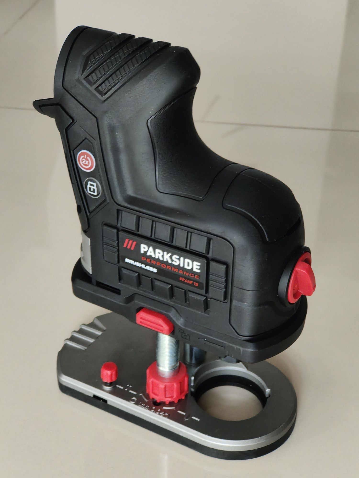 Akumulatorowa frezarka PARKSIDE PERFORMANCE 12V PPAKF 12 A1 5 lat gwar