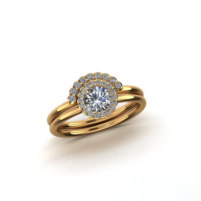 Золота каблучка з діамантами