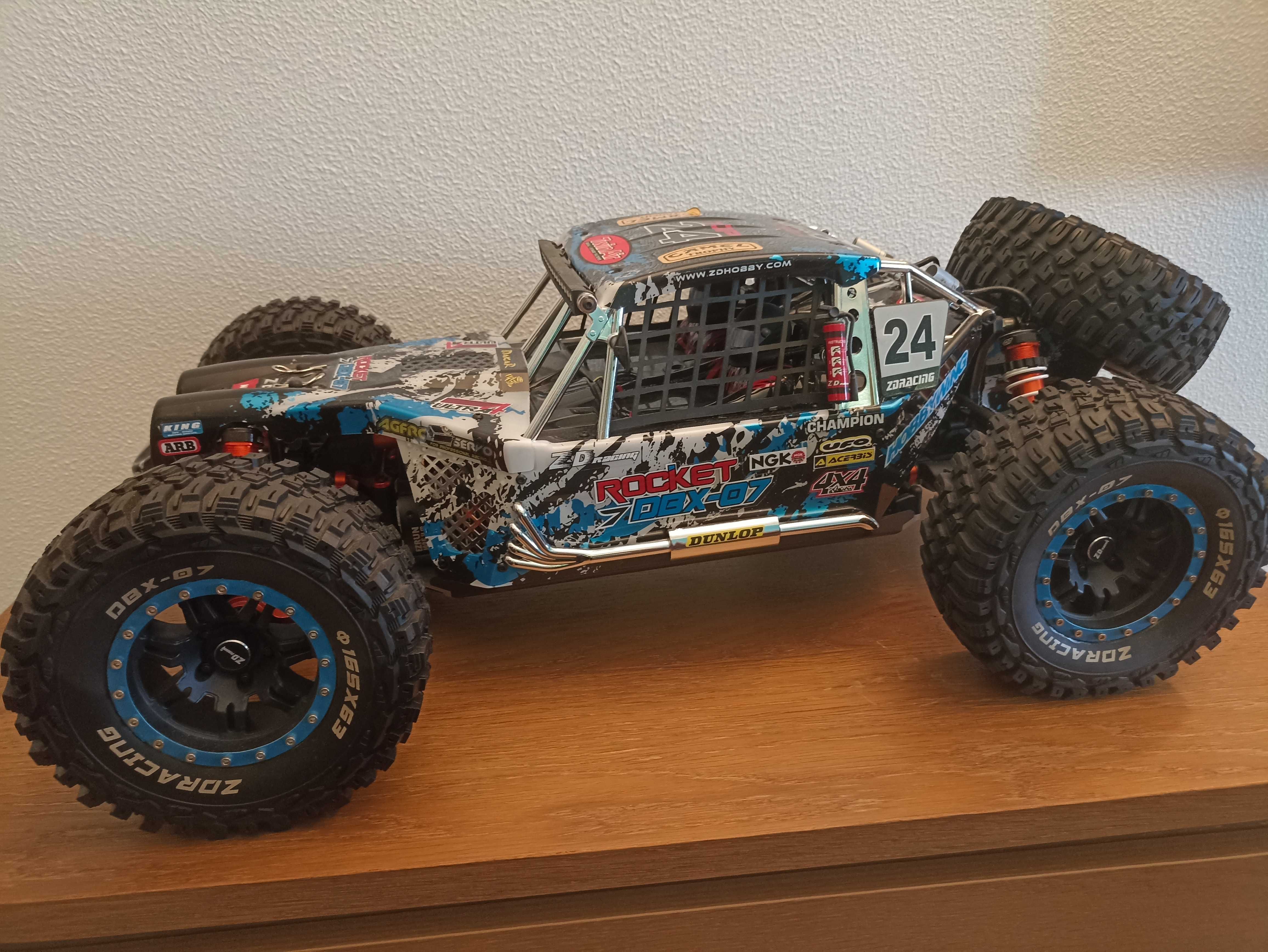 NOVO preço - Completo - Carro Telecomandado ZD racing DBX 07 - 1/7