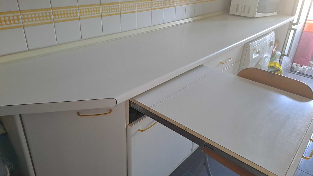 Cozinha Completa Branca — Oferta Imperdível por 600 €!