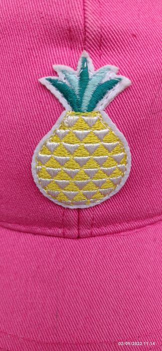 Boné de criança cor de rosa