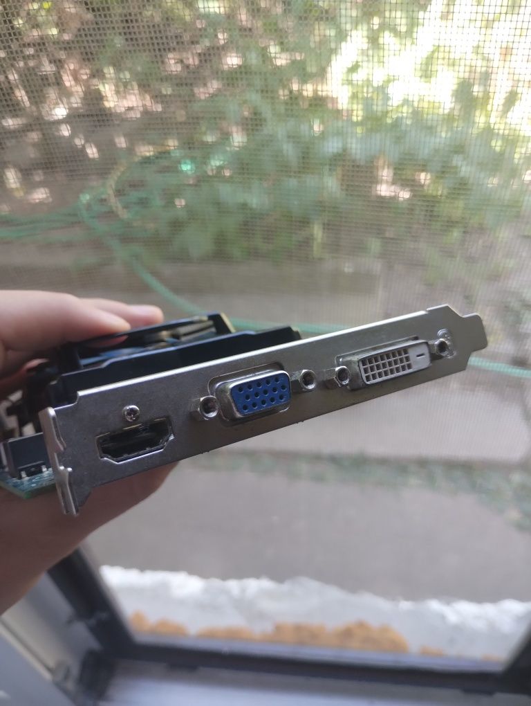 Radeon HD 6570 1GB GDDR5