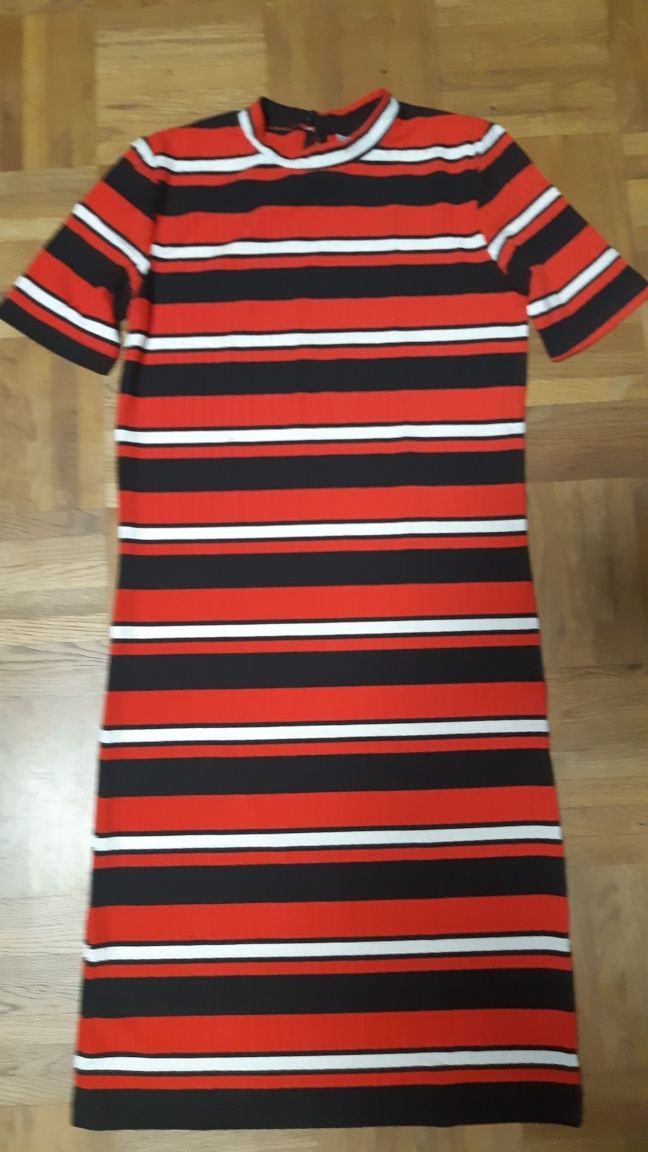 Sukienka nowa bez metki Pepco 152 w czerwono- czarno- białe paski