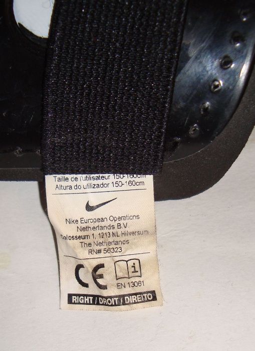Щитки защитные Nike  на рост 150-160 см