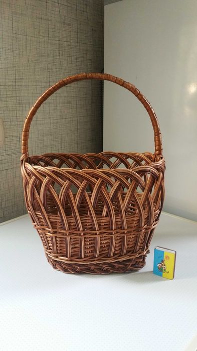 Кошик-корзинка з лози