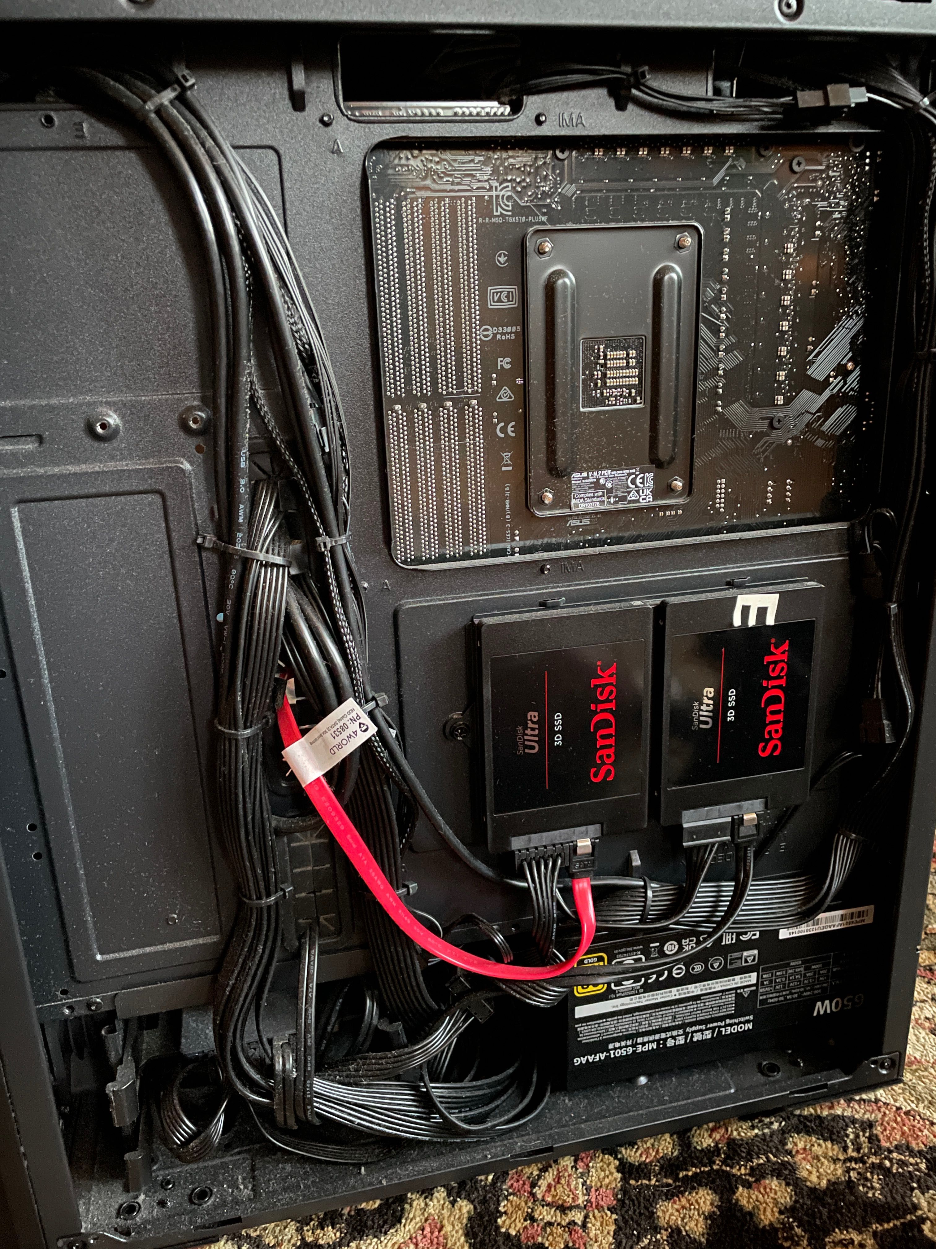 Komputer stacjonarny AMD 5, RAM 64GB, NVMe 3TB, GPU 12GB