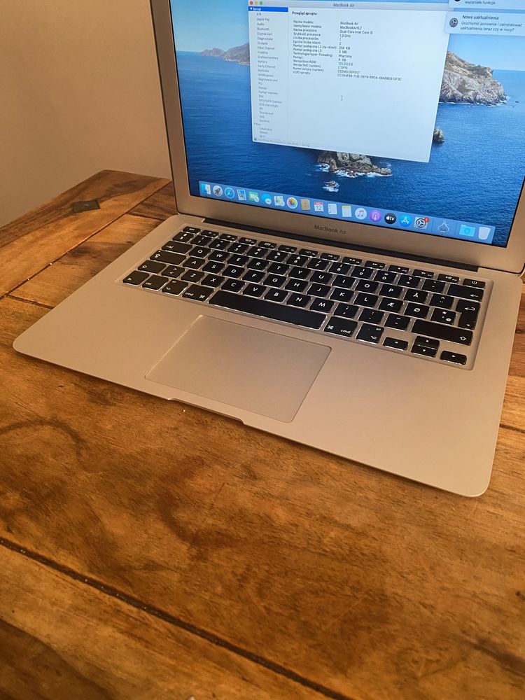 Zadbany Apple MacBook Air 13 i5 4GB 256