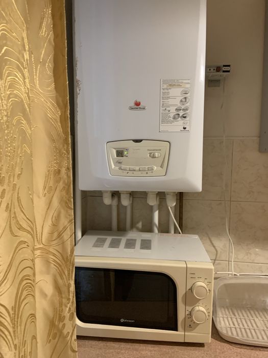 Подобово трикімнатна квартира, Документи,