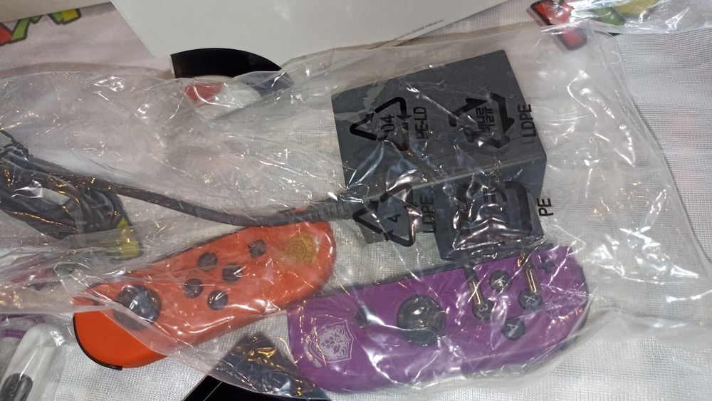 Konsola Nintendo Switch OLED edycja pokemon Scarlet / Violet jak nowa