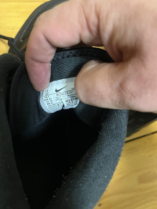 Чоловічі черевики Nike