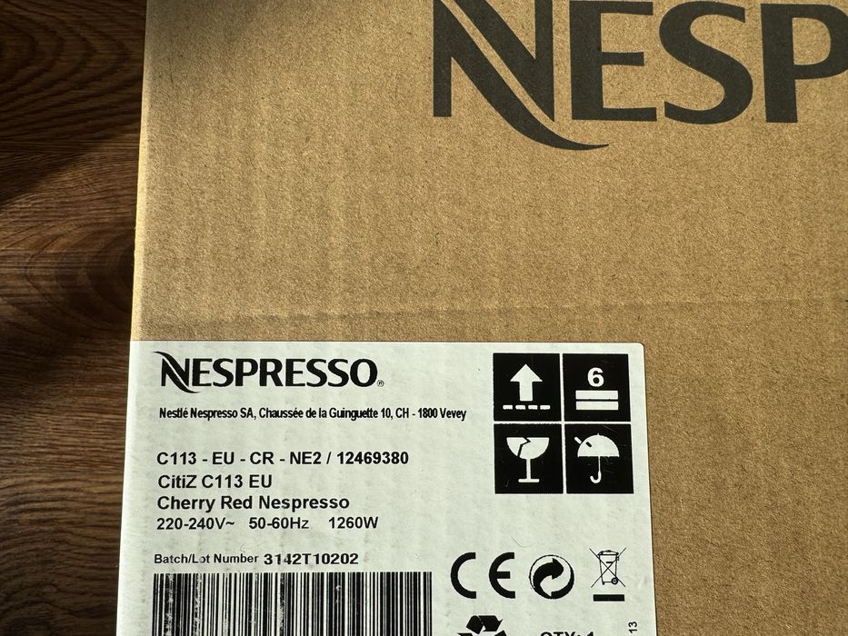 Máquina Nespresso CitiZ Cherry Red