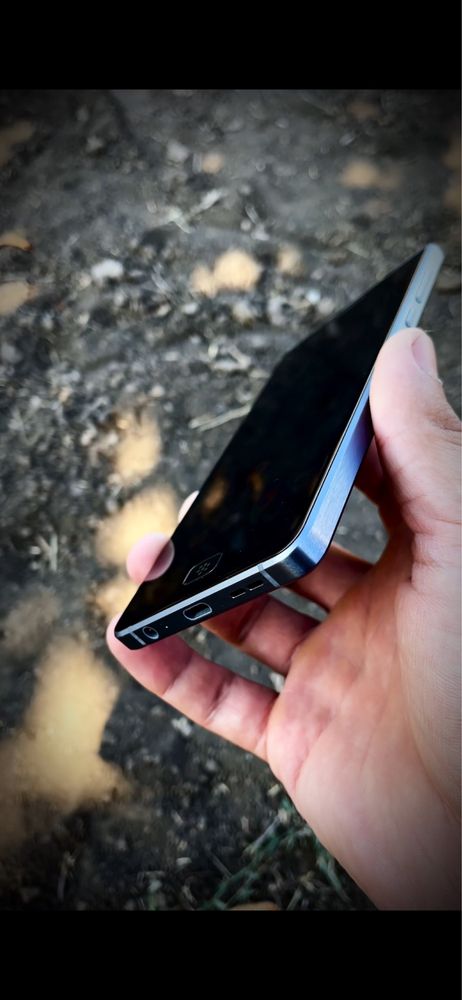 Blackberry Motion Phone
