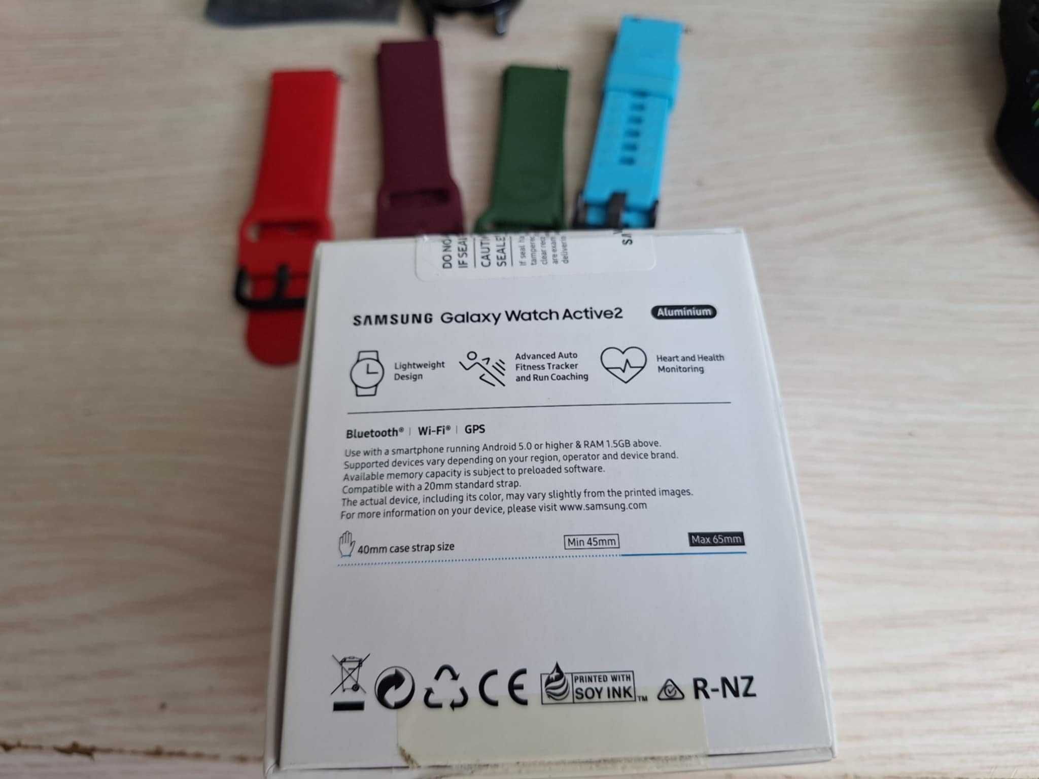 Smartwatch Samsung Galaxy Active 2 40 mm czarny + akcesoria