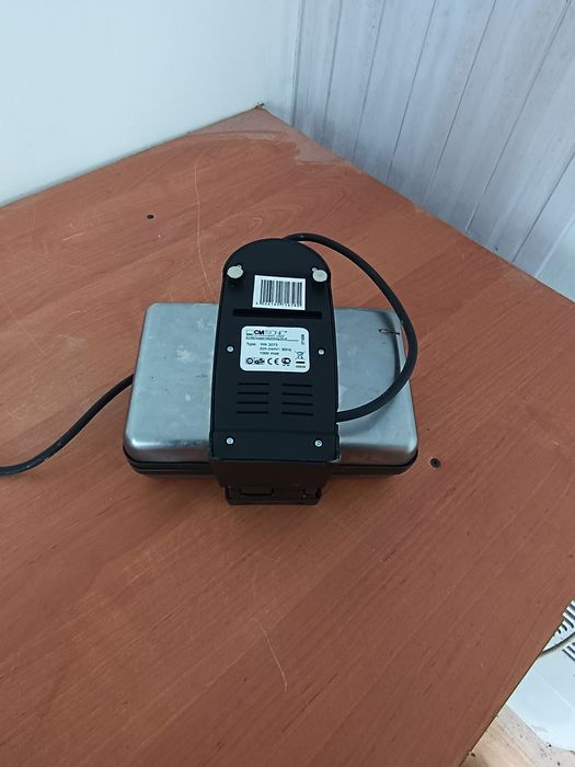 Продам нову вафельницю