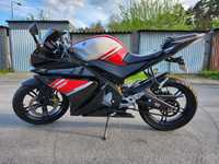 Motocykl Yamaha yzf r125