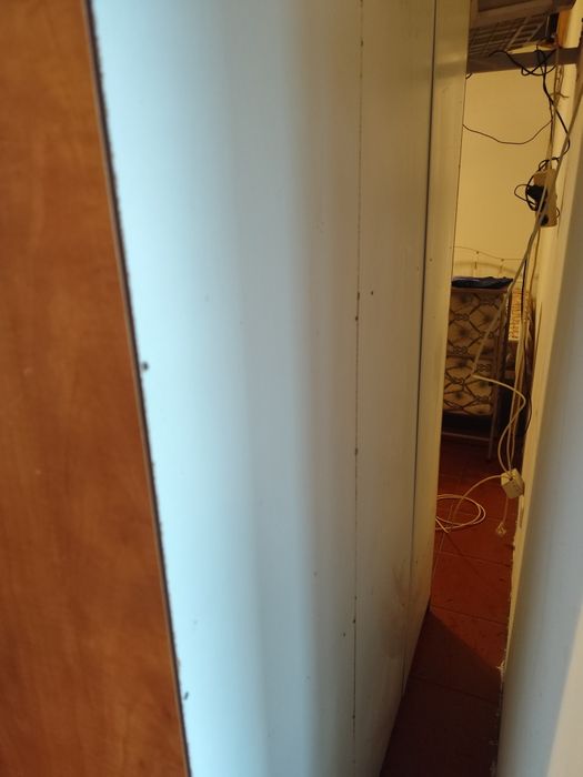 Roupeiro com espelho