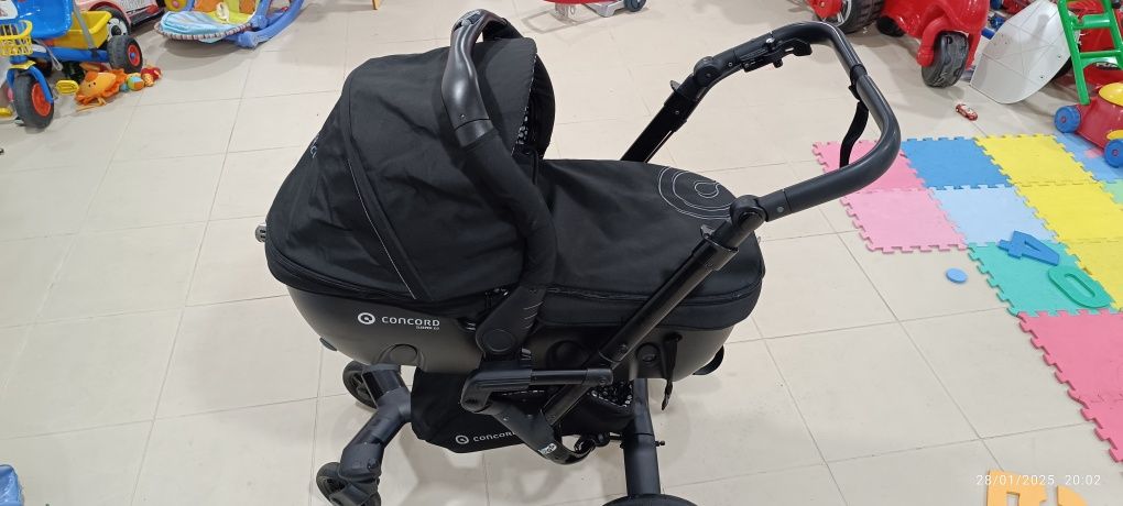 Carrinho bebê Neo concord trio