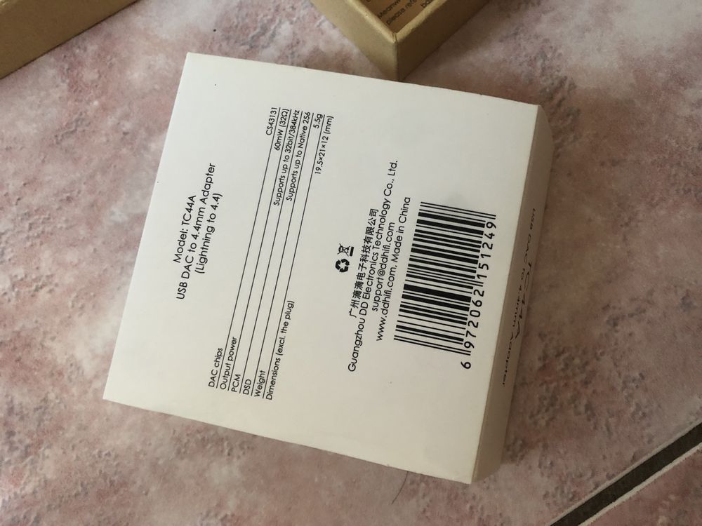 TC44A, портативный USB ЦАП с адаптером на 4,4 мм.