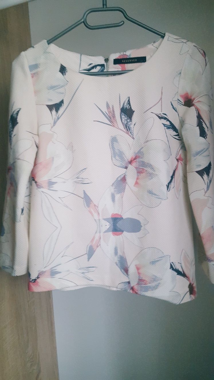 Bluzka Reserved kremowa w kwiaty r.36/S