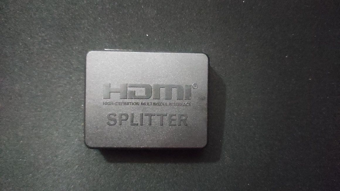 Перехідник HDMI на два HDMI
